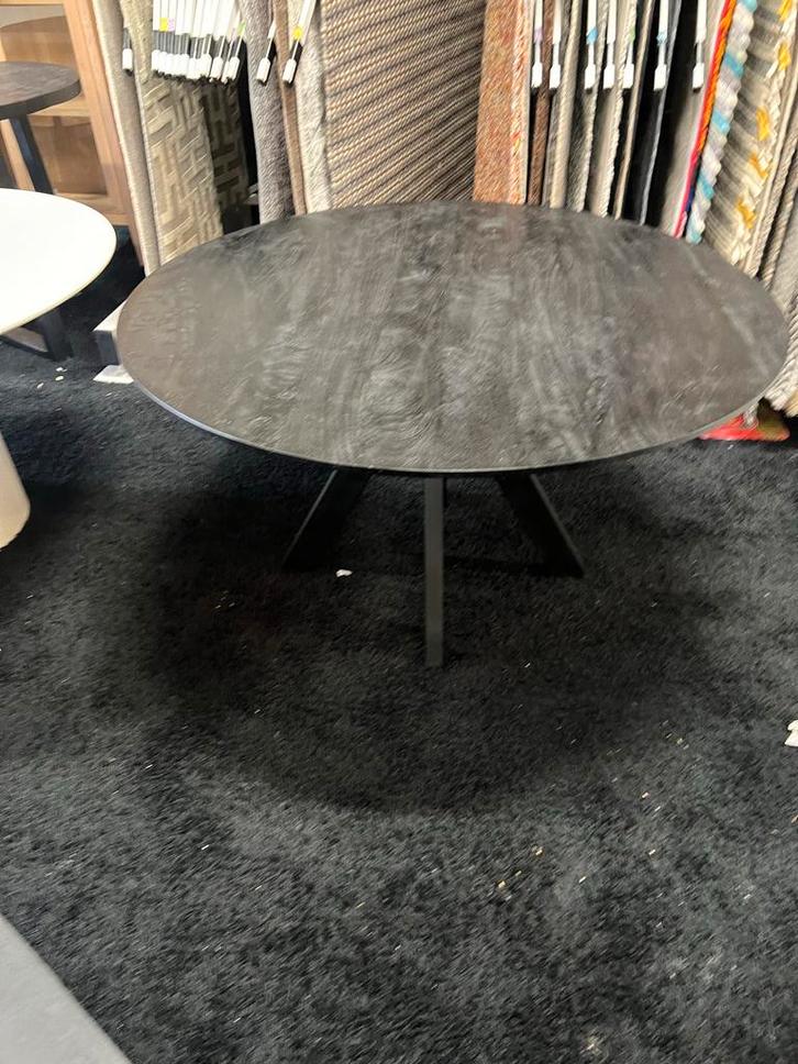 Ronde mangohouten eettafel 130cm zwart, Huis en Inrichting, Tafels | Eettafels, Nieuw, 100 tot 150 cm, Vier personen, Rond, Overige houtsoorten