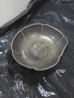 Antiek Tinnen Schaal met Bloemmotief, Antiek en Kunst, Ophalen of Verzenden