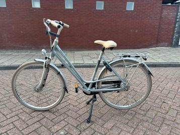 Dames fiets 28 inch beschikbaar voor biedingen