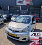 Toyota Aygo 1.0 VVT-i Aspiration AIRCO APK JULI 2026, Euro 5, Gebruikt, 4 stoelen, 68 pk