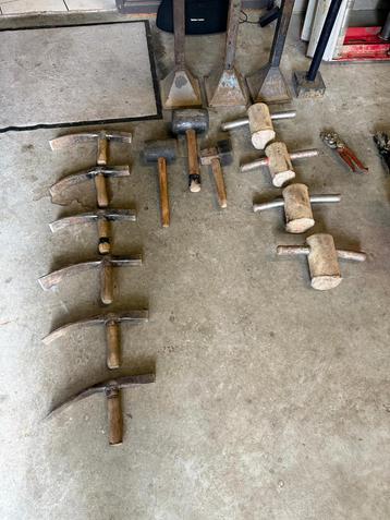 Straathamers beschikbaar voor biedingen