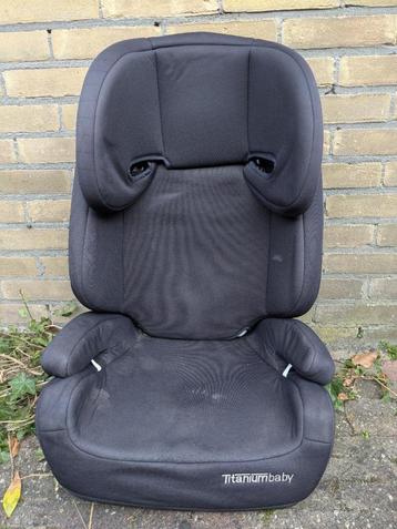 Titaniumbaby autostoeltje beschikbaar voor biedingen