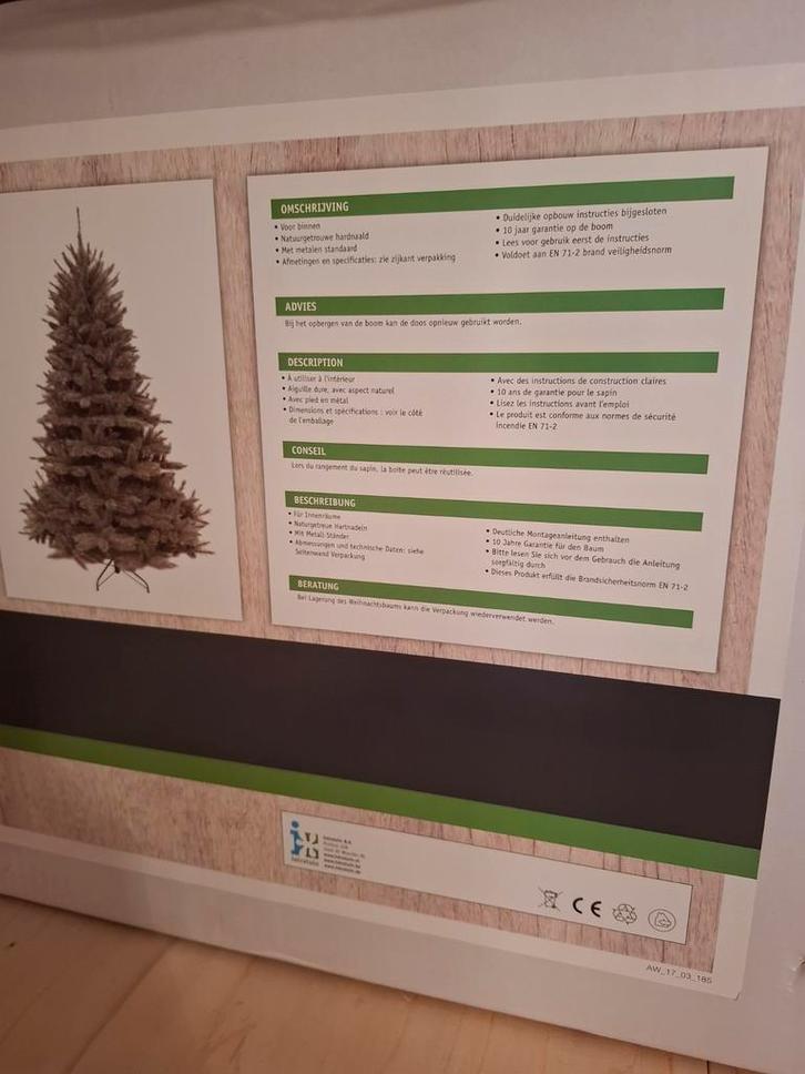 Kunstkerstboom 185cm hoog 130 cm diameter, Diversen, Kerst, Zo goed als nieuw, Ophalen