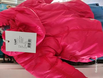 Nieuwe  winterjas beschikbaar voor biedingen
