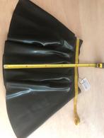 Zwart latex skater rokje maat L, Kleding | Dames, Verzenden, Zo goed als nieuw, Zwart, Boven de knie