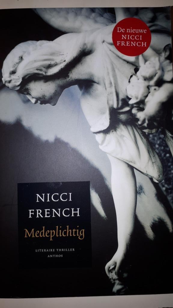Medeplichtig - Nicci French, Boeken, Thrillers, Gelezen, Ophalen of Verzenden