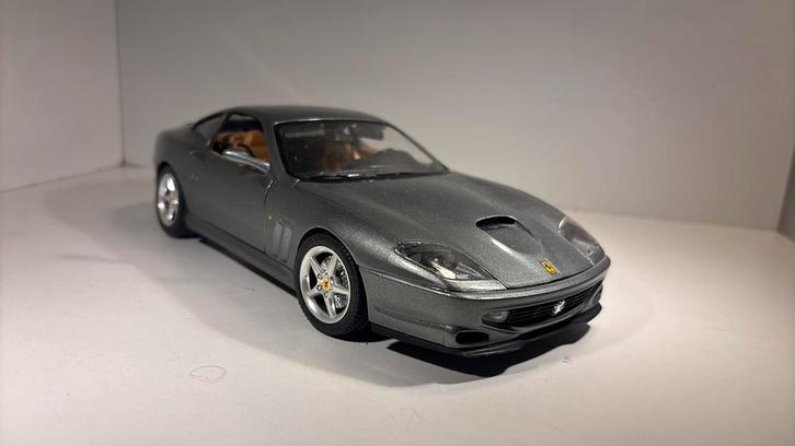 Ferrari 550 Maranello Bburago 1.18, Hobby en Vrije tijd, Modelauto's | 1:18, Zo goed als nieuw, Bburago, Ophalen of Verzenden