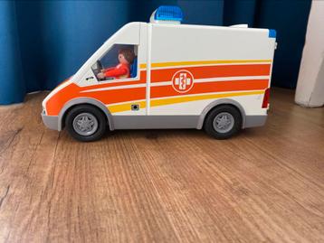 Zo goed als Nieuw - Ambulance Playmobiel  beschikbaar voor biedingen