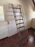 trap rvs met teakhouten treden zeer mooi en sterk, Doe-het-zelf en Verbouw, Ladders en Trappen, Ophalen, Zo goed als nieuw, Trap