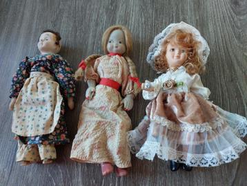 Leuke oude popjes.  beschikbaar voor biedingen