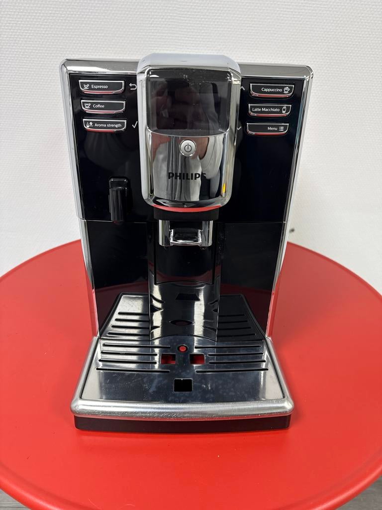 Philips EP5330 Volautomaat Koffiemachine, Afneembaar waterreservoir, Gebruikt, Koffiemachine, Koffiebonen
