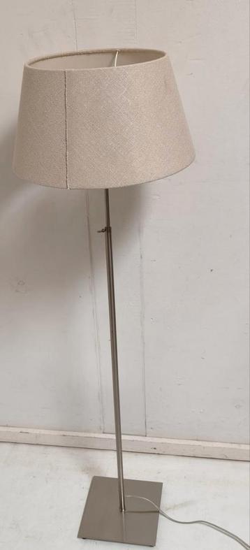  Metalen vloerlamp ecru lampenkap minimalistische stalamp  beschikbaar voor biedingen