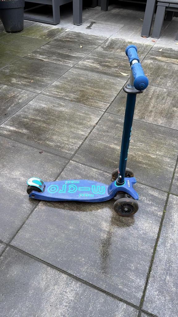 Step Maxi Micro Glow + Led blauw in goede staat, Fietsen en Brommers, Steps, Gebruikt, Gewone step, Ophalen of Verzenden