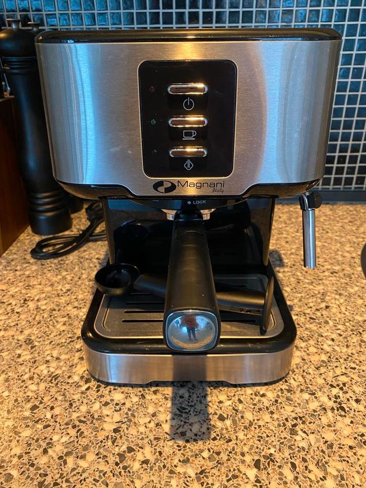 Magnani Espresso Machine. Zo goed als nieuw., Witgoed en Apparatuur, Koffiezetapparaten, Gebruikt, Gemalen koffie, Espresso apparaat