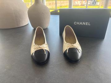 Chanel ballerina’s maat 42c beschikbaar voor biedingen