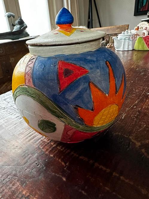 Vintage aardewerk pot vaas Spaans Mexicaans deksel gesigneer, Antiek en Kunst, Kunst | Overige Kunst, Ophalen of Verzenden