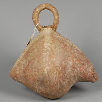 Pre-Columbian hanging Vicus vessel