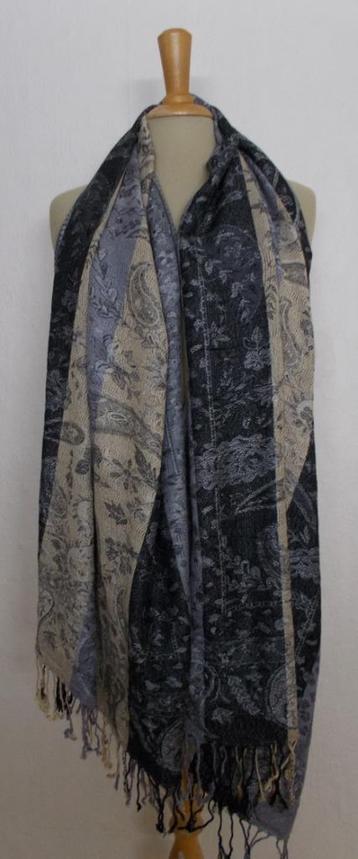 Mooie zacht/soepele silk/cashmere sjaal van Woven Colours beschikbaar voor biedingen