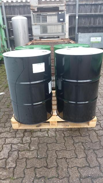 Mooi bloem boom tonnen beschikbaar voor biedingen