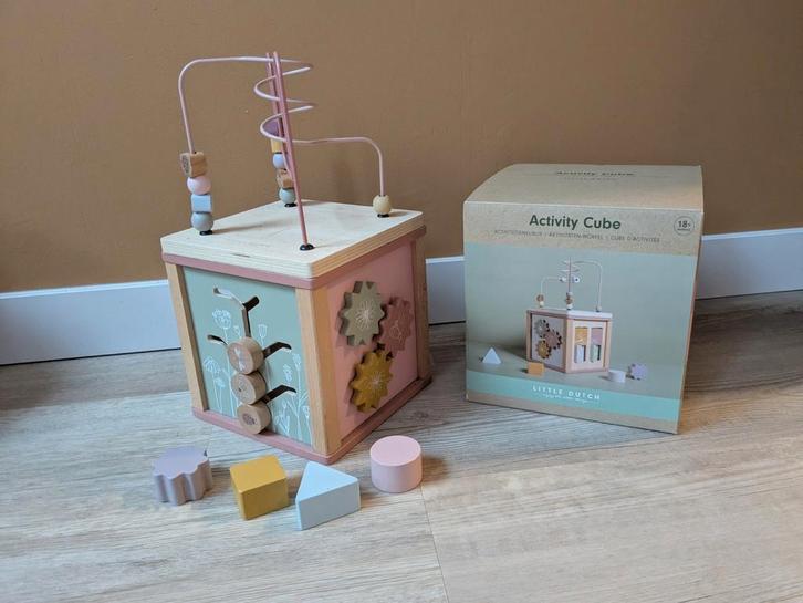 Little Dutch Activity Cube - Zo goed als nieuw!, Kinderen en Baby's, Speelgoed | Educatief en Creatief, Zo goed als nieuw, Knutselen