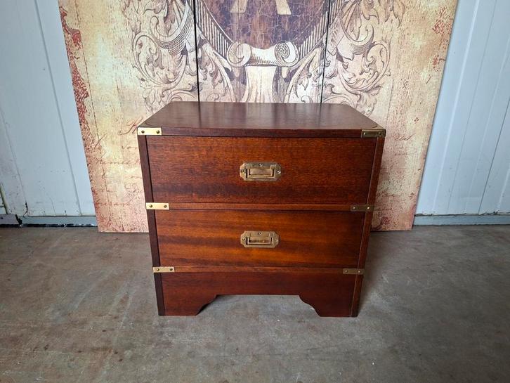 Klassieke Militaire ladenkast, apothekerskast. nachtkastje, Huis en Inrichting, Kasten | Ladekasten, Zo goed als nieuw, Minder dan 100 cm