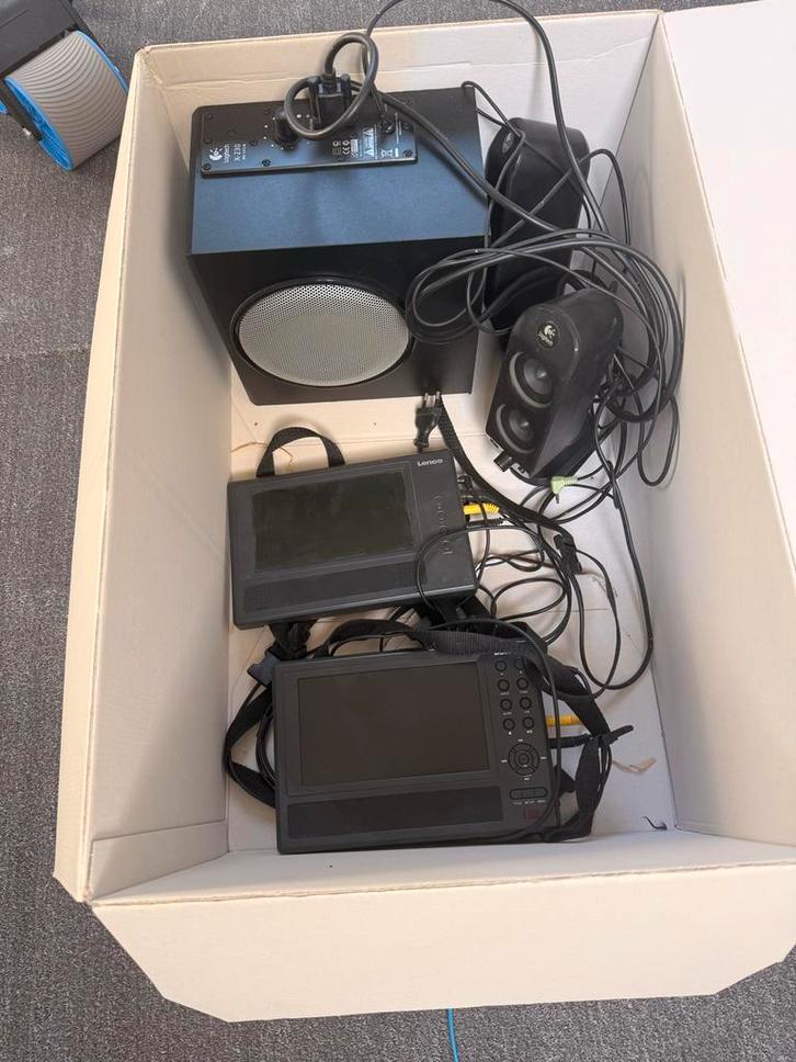 Logitech X-230 Speakerset met DVD Speler Gratis, Audio, Tv en Foto, Luidsprekers, Gebruikt, Front, Rear of Stereo speakers, Minder dan 60 watt
