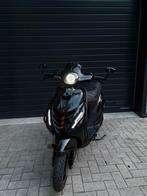 Piaggio zip Full option, Fietsen en Brommers, Scooters | Piaggio, Ophalen, Maximaal 45 km/u, Zip, Zo goed als nieuw