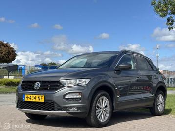 Volkswagen T-Roc 1.5 TSI Style Business acc trekhaak Virtual beschikbaar voor biedingen
