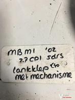 Mercedes ML 270cdi 2002 Tanklep compleet met mechanisme