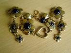 VINTAGE MOSCHINO SET ARMBAND OORBELLEN, Ophalen of Verzenden, Zo goed als nieuw, Goud, Overige materialen