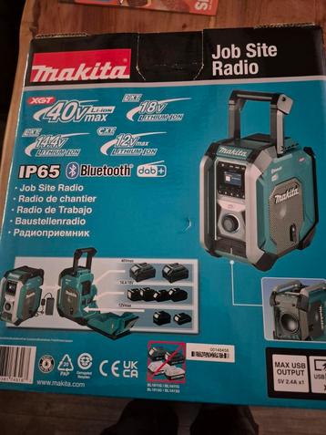 Makita radio nieuw DMR301 of MR007 DAB en Bluetooth  beschikbaar voor biedingen