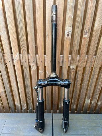 Prima gebruikte voorvork voor een Piaggio Zipp beschikbaar voor biedingen