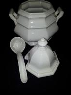 Soepterrine Italy wit aardewerk hoogte 34 cm breedte 30 cm, Antiek en Kunst, Antiek | Keramiek en Aardewerk, Ophalen of Verzenden