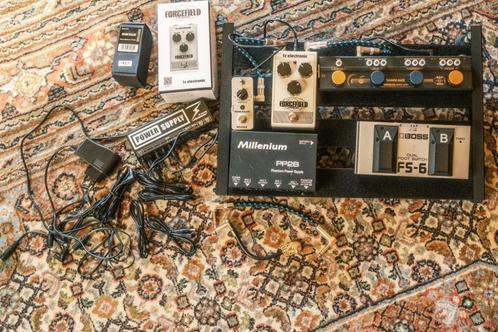Pedalboard met effecten akoestische gitaar, Muziek en Instrumenten, Effecten, Zo goed als nieuw, Compressor, Ophalen