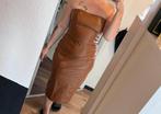 Bruine nep leren strapless jurk., Kleding | Dames, Jurken, Ophalen of Verzenden, Zo goed als nieuw, Bruin, Boven de knie