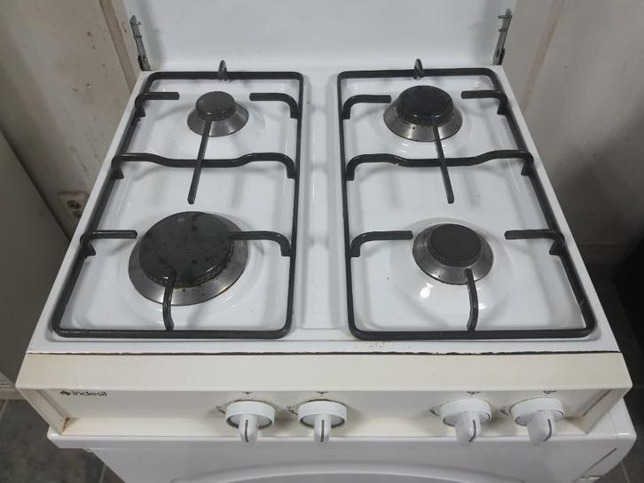 Top merk Indesit kookplaat met 4 pits werkt Uitstekend, Witgoed en Apparatuur, Kookplaten, Zo goed als nieuw, Vrijstaand, Gas