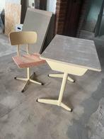 Schooltafel + stoel, Ophalen, Gebruikt, Tafel(s) en Stoel(en)