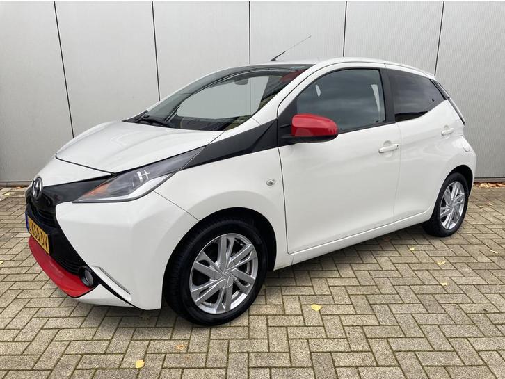 Toyota Aygo 1.0 VVT-i x-cite Camera | Cruise control | Blue, Auto's, Toyota, Bedrijf, Te koop, Aygo, ABS, Achteruitrijcamera, Airbags