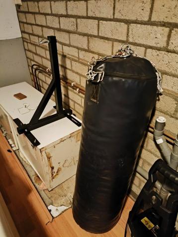 Bokszak hoog beschikbaar voor biedingen