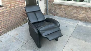 Fijne stoel voor mancave of zo geen leder gratis beschikbaar voor biedingen