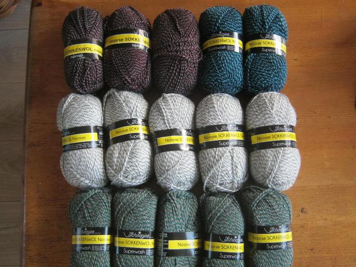 Hele mooie bollen Noorse sokkenwol, Hobby en Vrije tijd, Breien en Haken, Nieuw, Breien, Wol of Garen, Ophalen of Verzenden