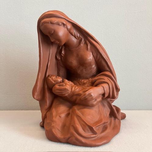 W. Goebel Sacrart Madonna and Child figurine - Tschirnich, Verzamelen, Beelden en Beeldjes, Zo goed als nieuw, Hummel, Ophalen of Verzenden