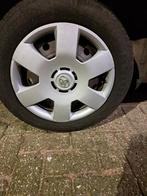 Gezocht, wieldop toyota 15 inch., Auto diversen, Wieldoppen, Ophalen of Verzenden, Gebruikt