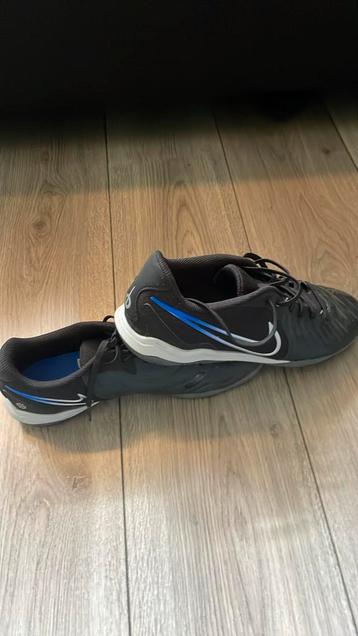 Nike sport schoenen beschikbaar voor biedingen