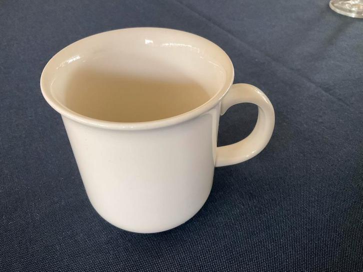 Mok ARABIA ARCTICA, Huis en Inrichting, Keuken | Servies, Zo goed als nieuw, Kop(pen) en/of Schotel(s), Overige stijlen, Porselein