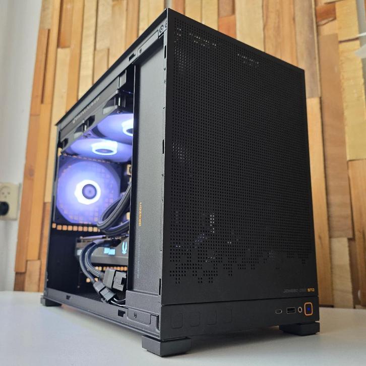 RTX 5070 TI, 7800X3D, 32GB, 2TB | SFF Gaming PC, Computers en Software, Desktop Pc's, Nieuw, 4 Ghz of meer, SSD, 32 GB, Met videokaart