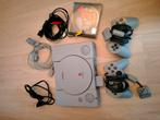 PlayStation 1 + 2 Controllers, Memory Card & Grand Turismo, Ophalen of Verzenden, Gebruikt, Met 2 controllers, Met games