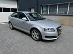 Audi A3 1.6 Attraction Line 75kW met airco/cruise, +winterb., Voorwielaandrijving, 1160 kg, 4 cilinders, 1200 kg