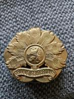 Baret embleem Regiment Infanterie Oranje Gelderland, Ophalen of Verzenden, Overige soorten, Nederland, Embleem of Badge