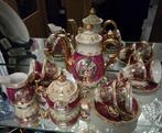 Antiek Theeservies met Romantisch Design, Ophalen